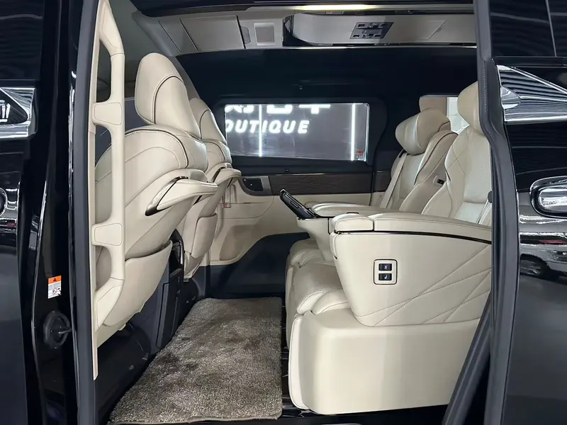 Toyota Vellfire — фото 9