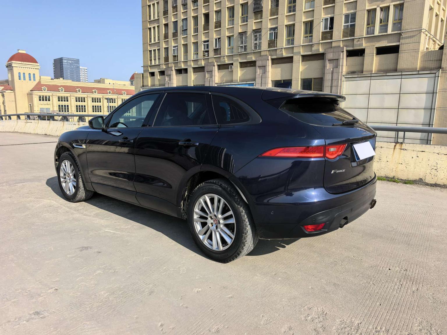 Jaguar F-Pace — фотографии объявления, Фото 7