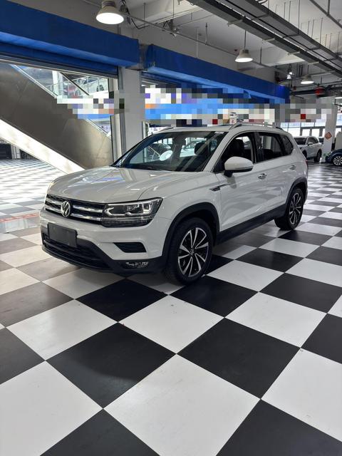 Volkswagen Tharu