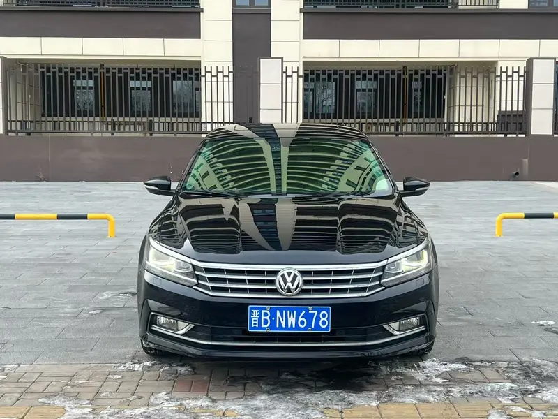 Volkswagen Passat — фото 2