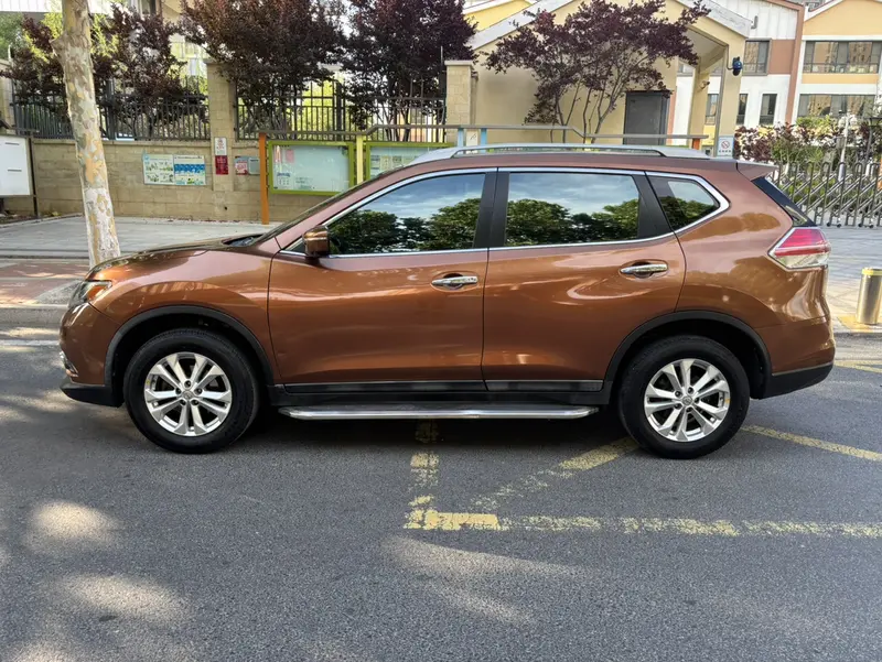 Nissan X-Trail — фото 4
