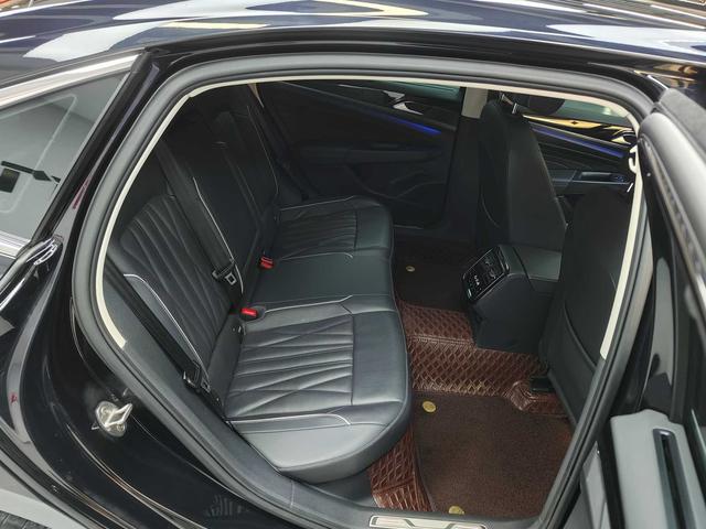 Volkswagen Passat id 4392348 из Китая 33