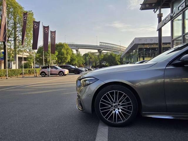 Mercedes-Benz Class C id 4387624 из Китая 16