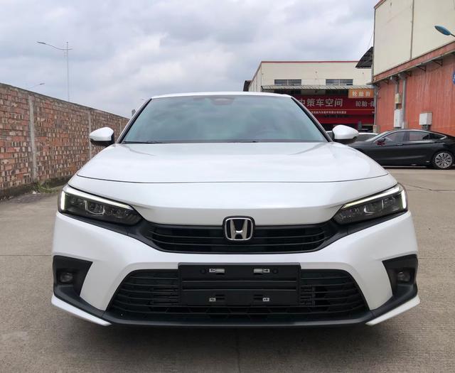 Honda Civic 2023 Белый из Китая, фото 5