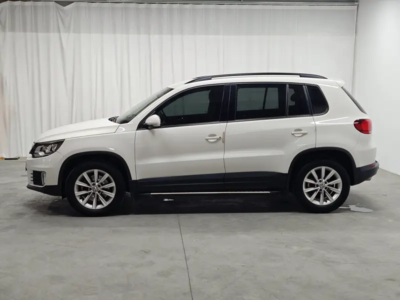 Volkswagen Tiguan — фото 4