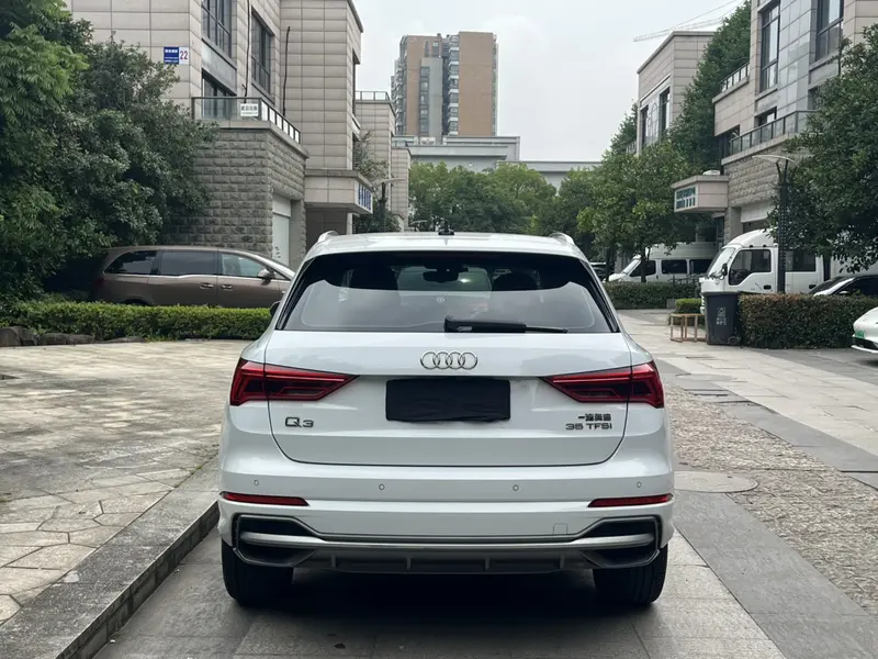Audi Q3 — фото 5