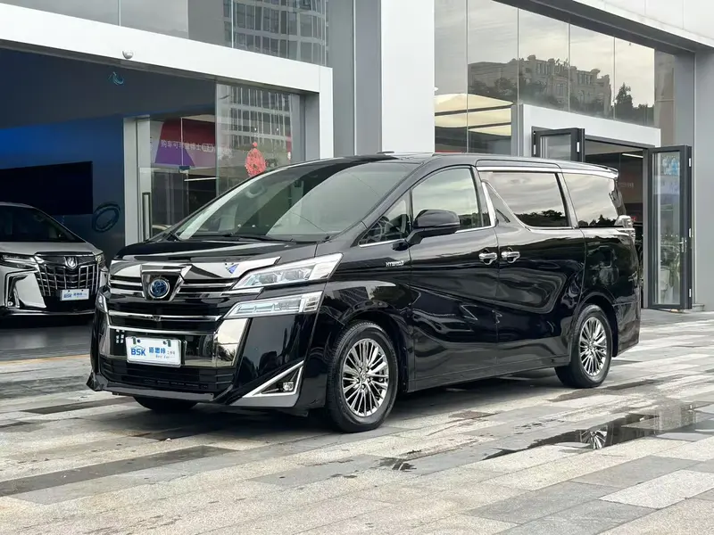 Toyota Vellfire 2.5 L HVLuxury