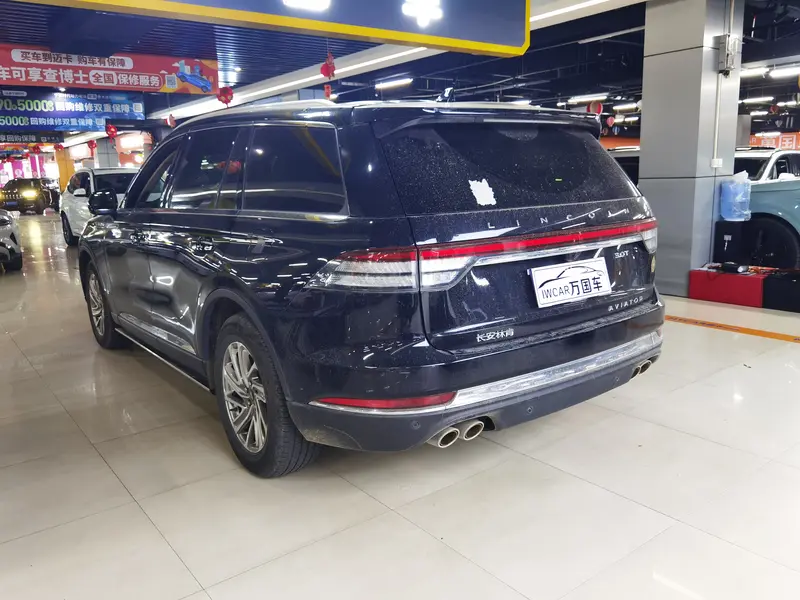 Lincoln Aviator 3.0 T V 6 4 WD Premium Plus — фото 4