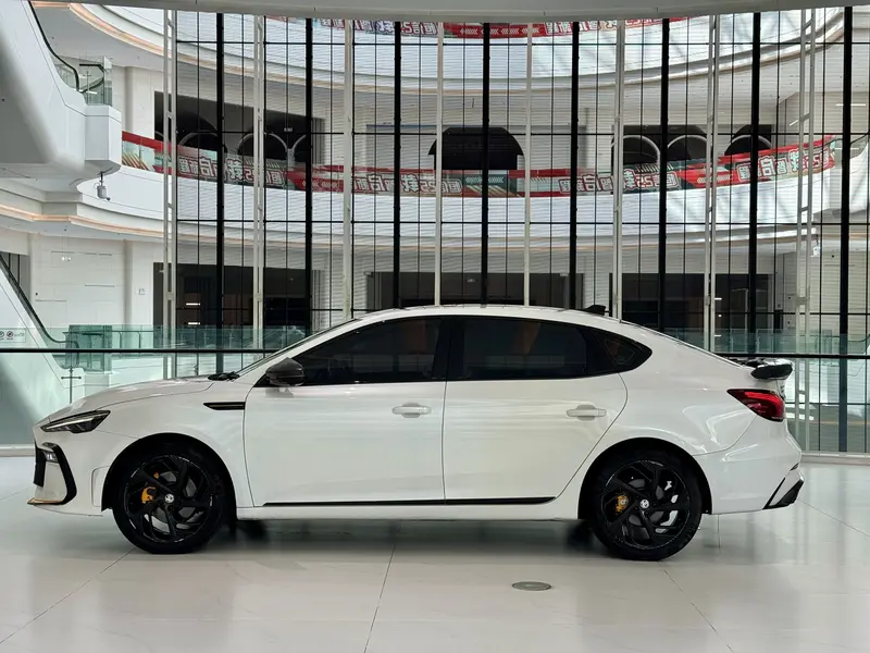 MG 6 Pro 1.5 T AT Trophy Flagship — фото 4