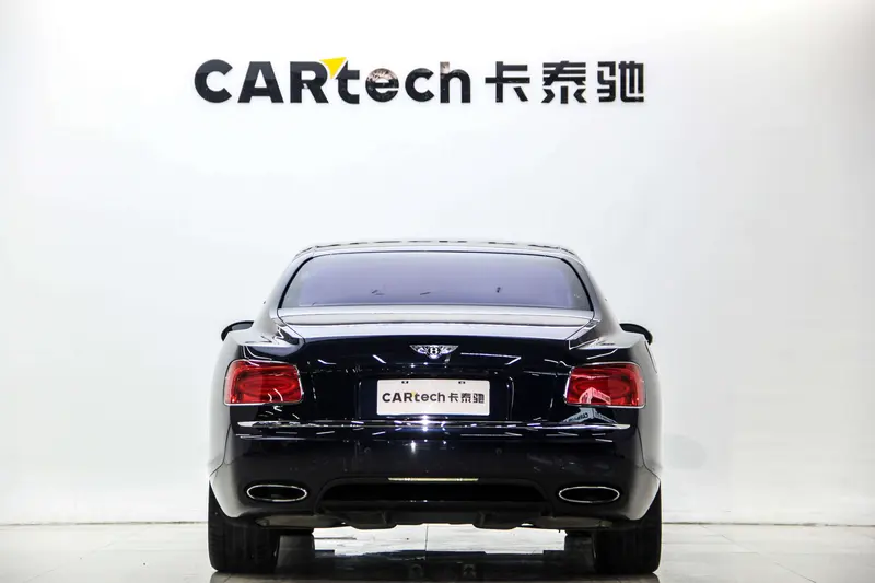 Bentley Flying Spur — фото 5