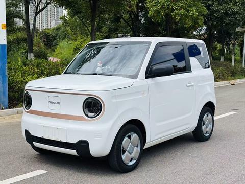 Geely Galaxy Panda
