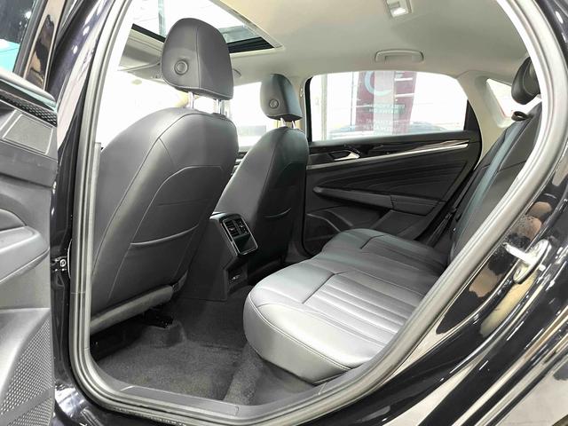 Volkswagen Passat id 4392288 из Китая 14