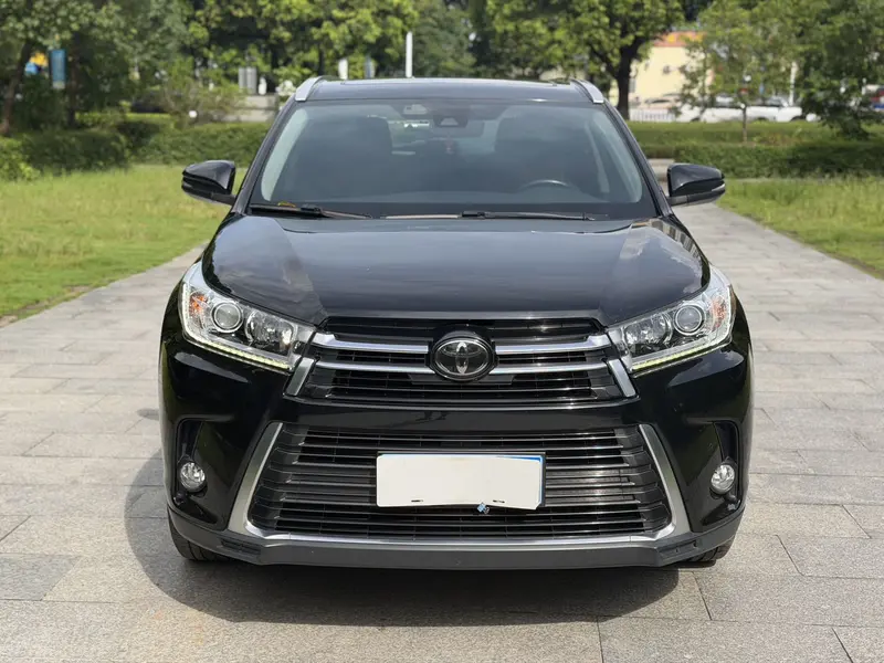 Toyota Highlander — фото 2
