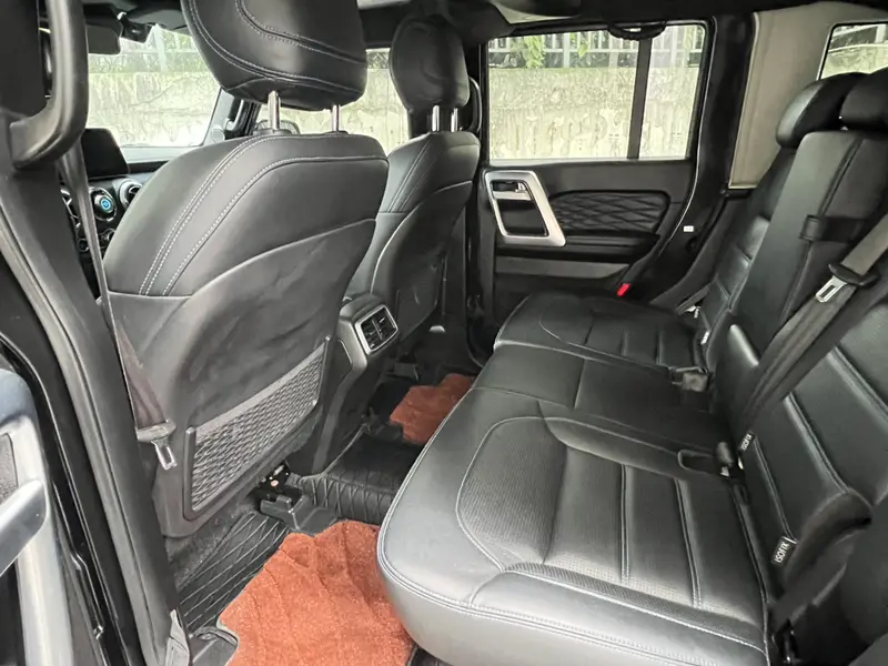 BAIC BJ 40 2.0 T AT 4 WD — фото 12