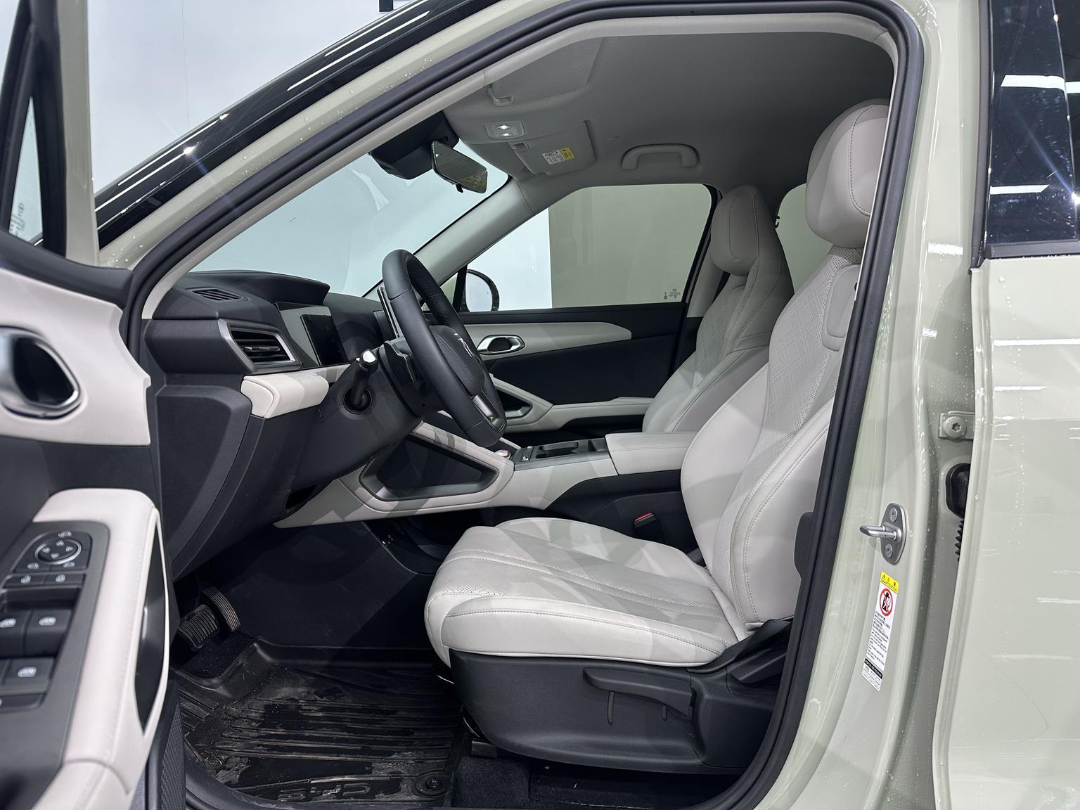 BYD Yuan Up UP 2025 Smart Drive 401KM