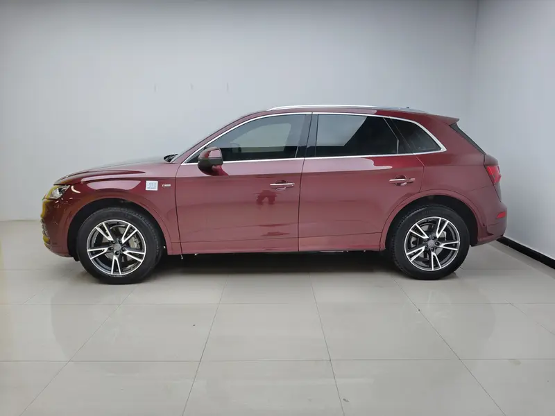 Audi Q5L 40 TFSI стиль V — фото 4