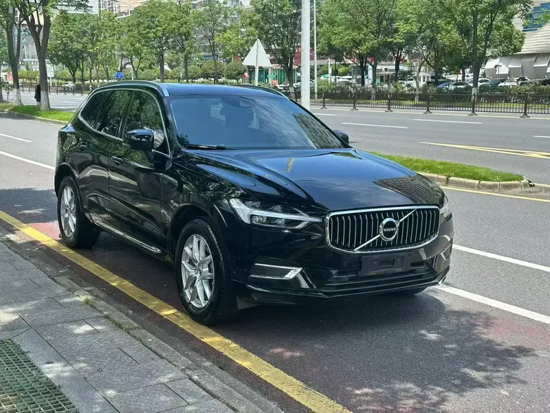 Volvo XC60 T5 полный привод V — фото 3