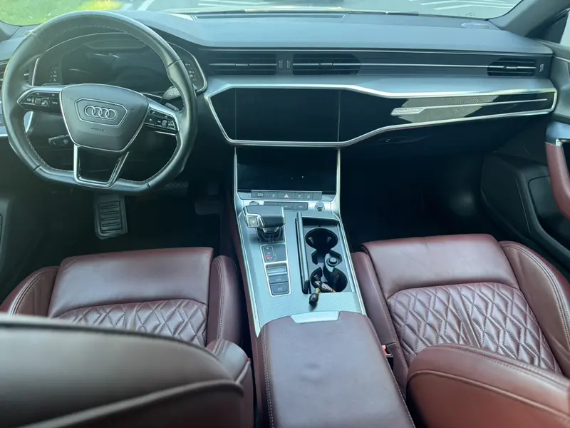 Audi A7L — фото 7