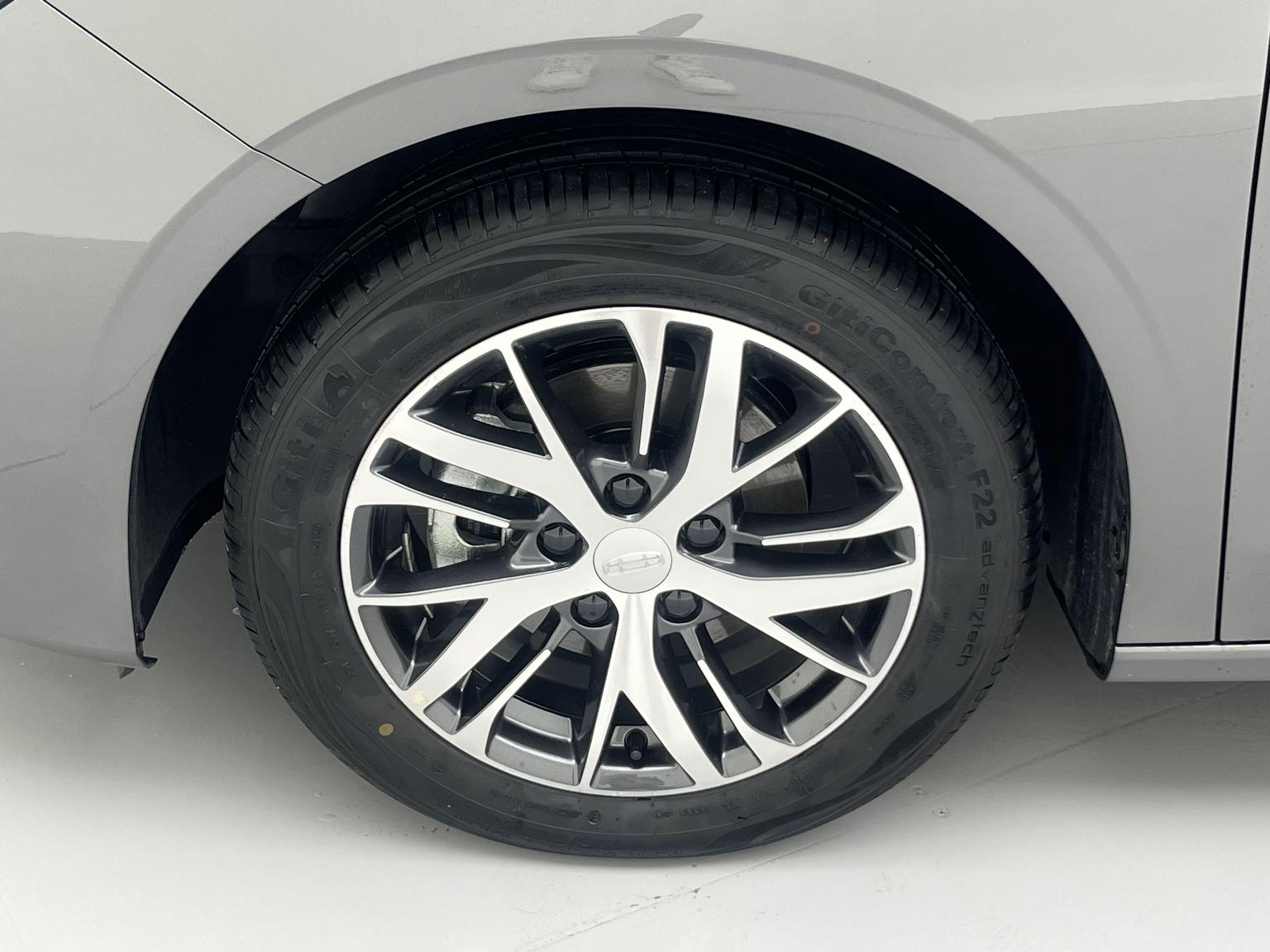 Geely Emgrand — фотографии объявления, Фото 25