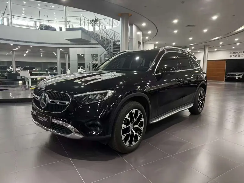 Mercedes-Benz GLC 260 L 4 MAT IC 5