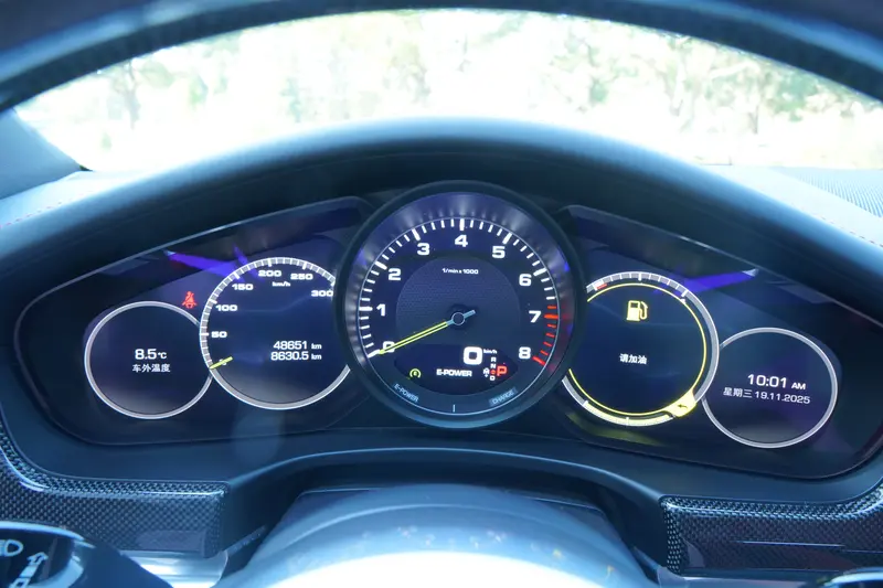 Porsche Panamera E-Hybrid — фото 10