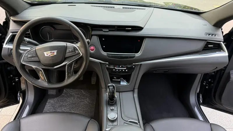 Cadillac XT5 — фото 7