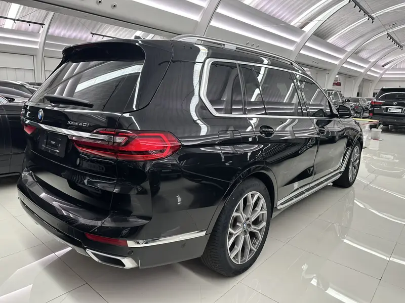BMW X7 — фото 5