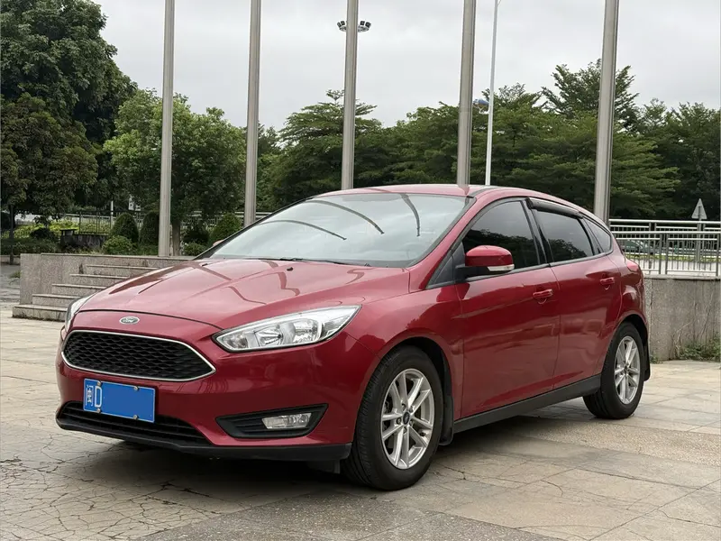 Ford Focus 1.6 L AT