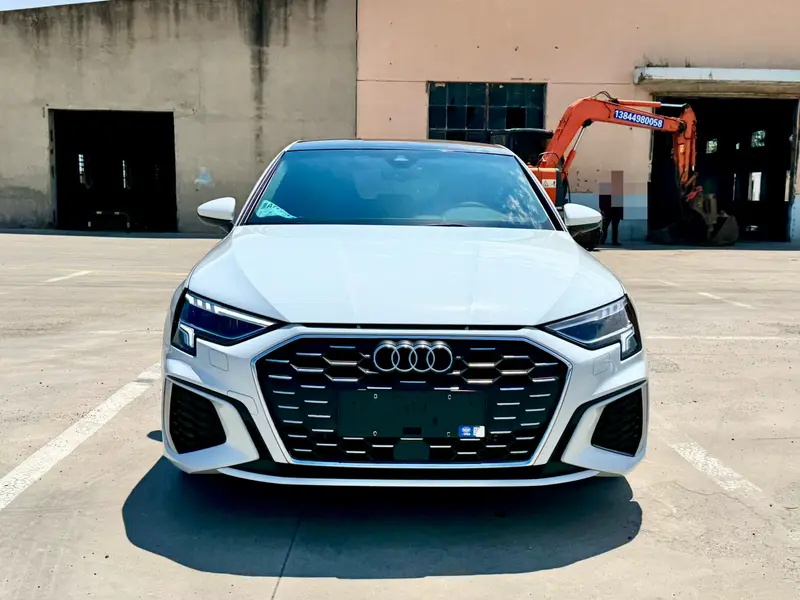 Audi A3 — фото 2