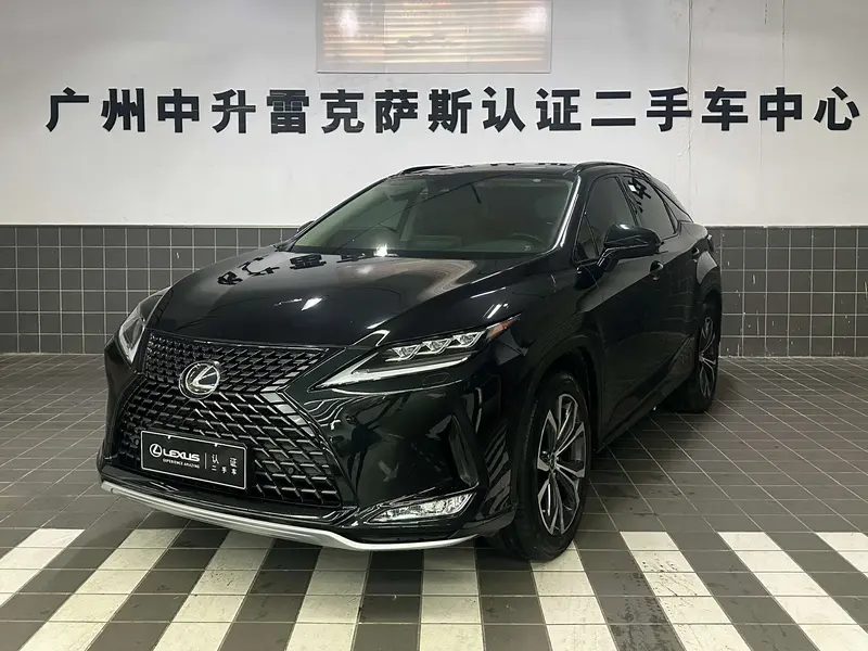 Lexus RX — фото 1