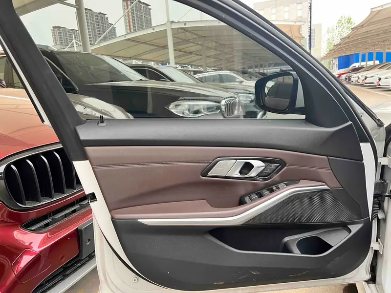 BMW 3 Series — фото 14