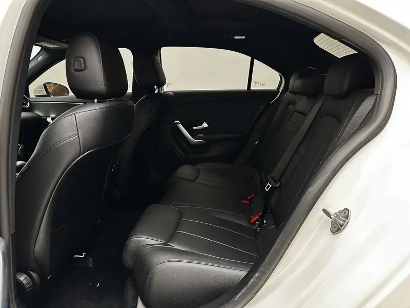 Mercedes-Benz A-Class — фото 15