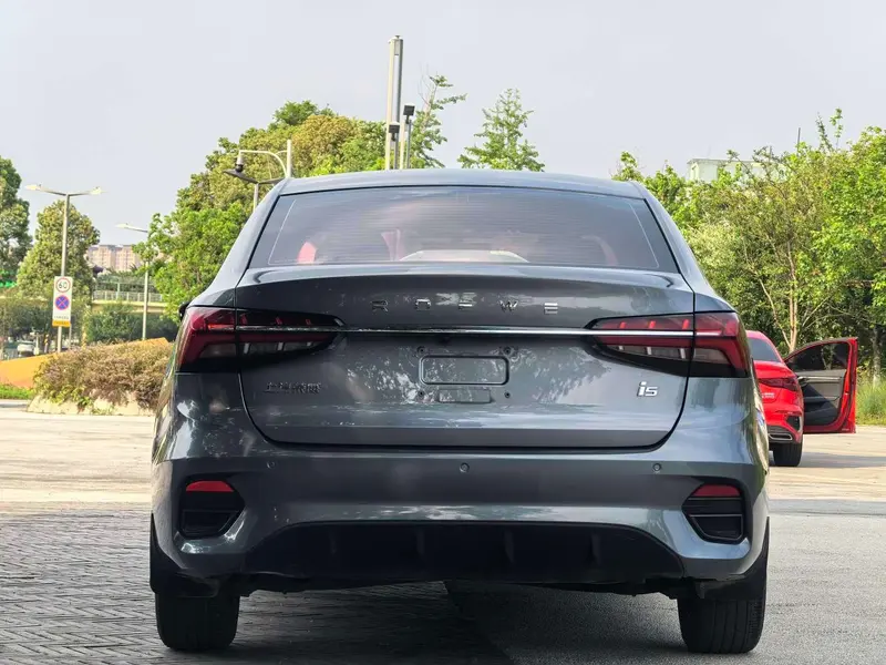 Roewe i5 — фото 6
