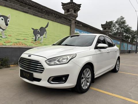 Ford Escort 2015 1.5L AT Fashion