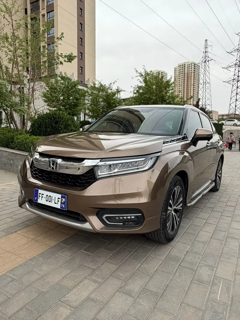 Honda Avancier 370 TURBO 4 WD Premium Plus