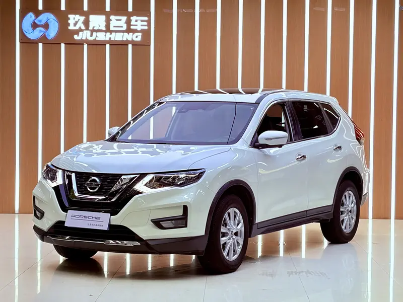 Nissan X-Trail — фото 1