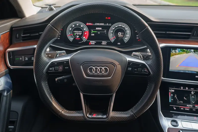Audi A6 — фото 9