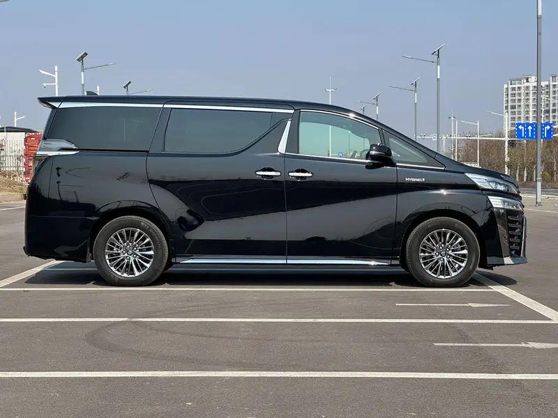 Toyota Vellfire — фото 5