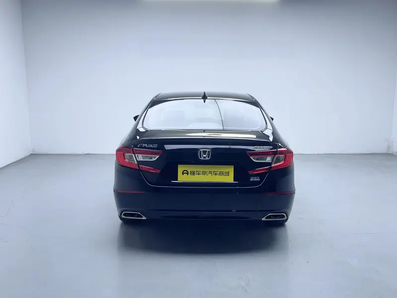 Honda Accord — фото 6