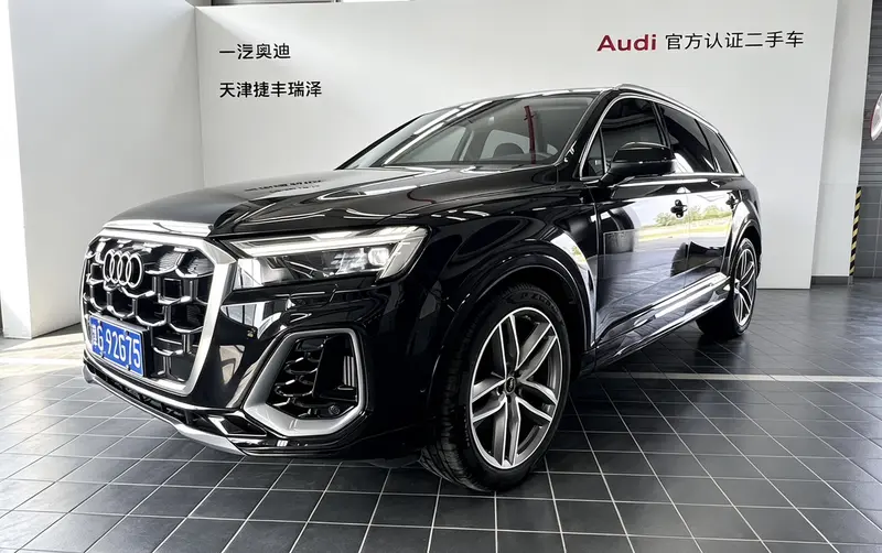 Audi Q 7 55 TFSI quattro S line