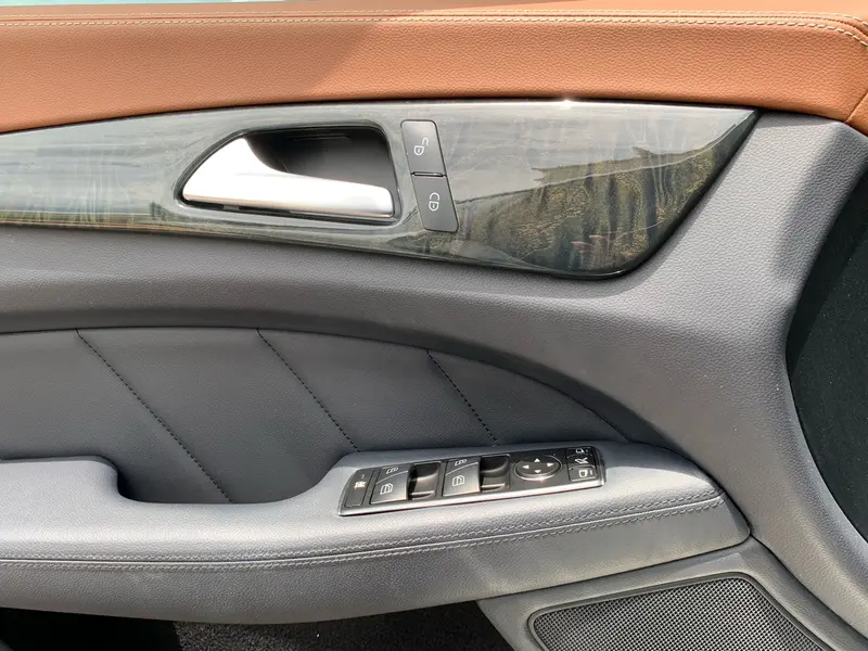 Mercedes-Benz CLS 260 — фото 17