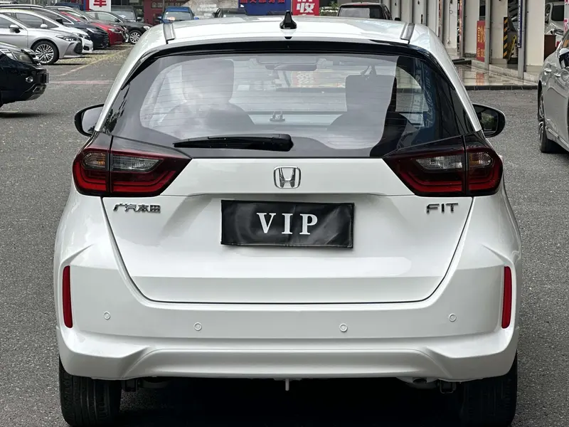Honda Fit — фото 5