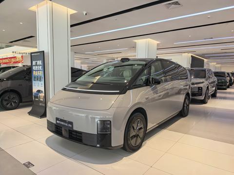 Li Auto MEGA