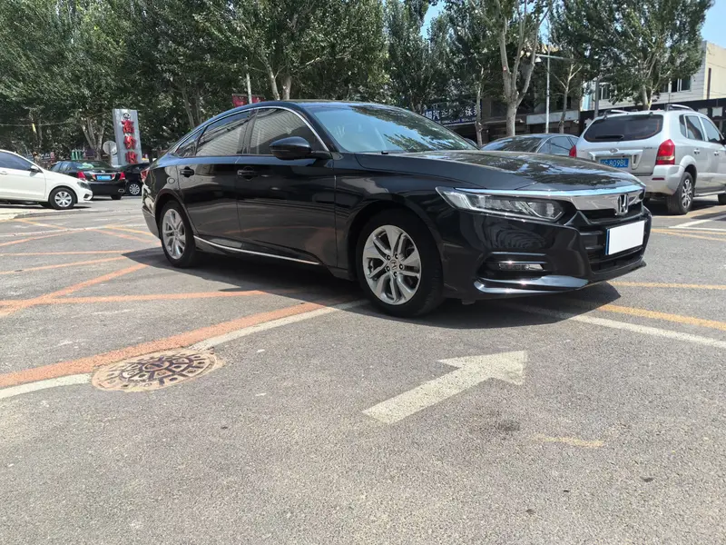 Honda Accord — фото 3