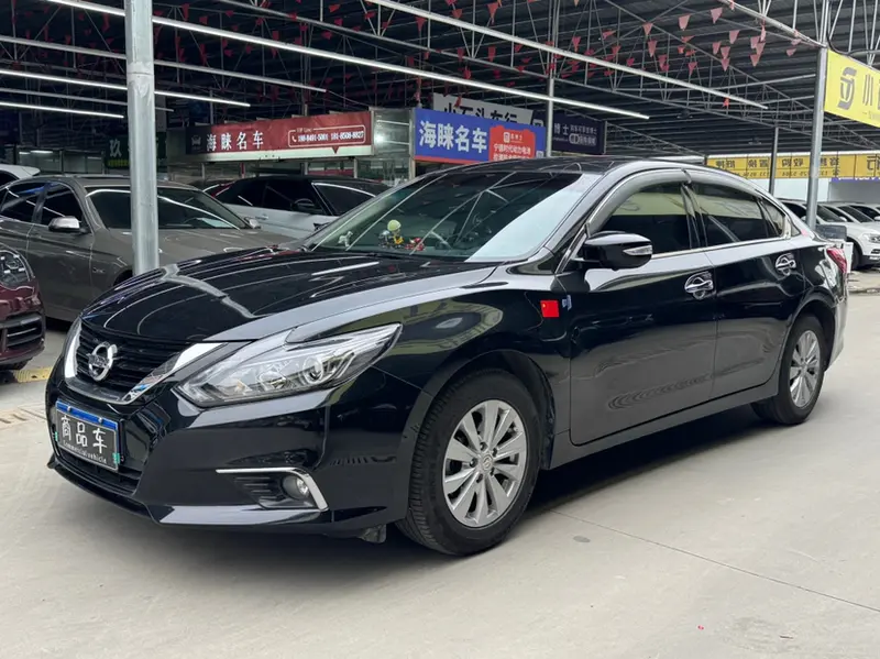 Nissan Teana 2.0 L XLComfort