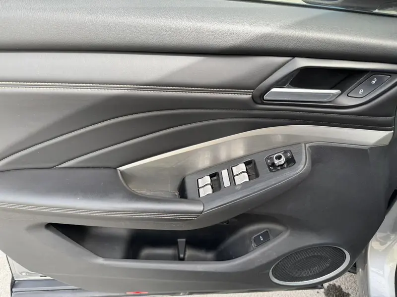 WEY VV 6 2.0 T 4 WD Flagship V — фото 16