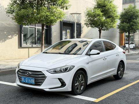 Hyundai Elantra Lingdong