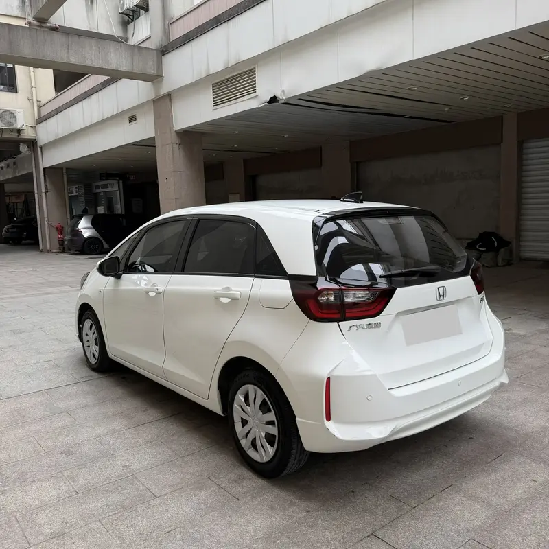 Honda Fit — фото 4