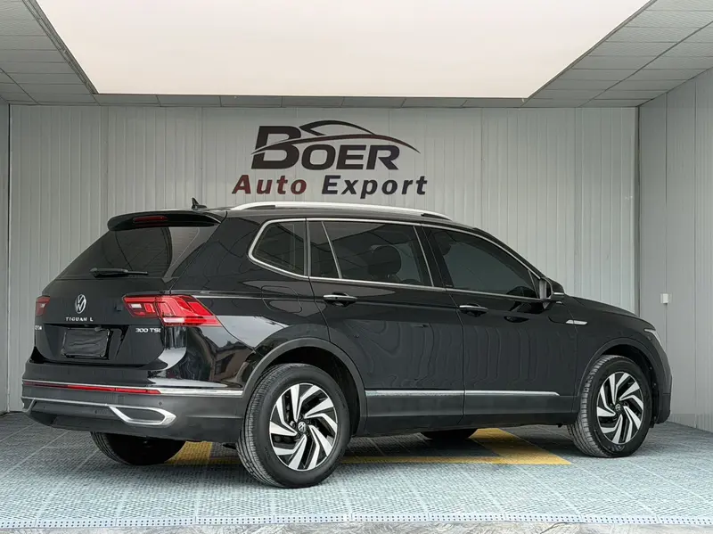 Volkswagen Tiguan L — фото 6