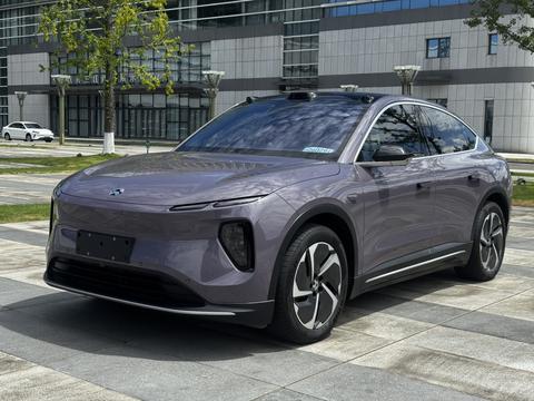 Nio EC6